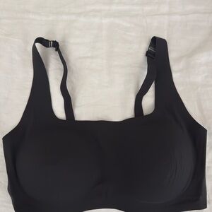 Skims naked scoop bralette- size large